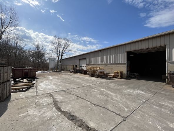 3700 N Main St, East Peoria, IL 61611